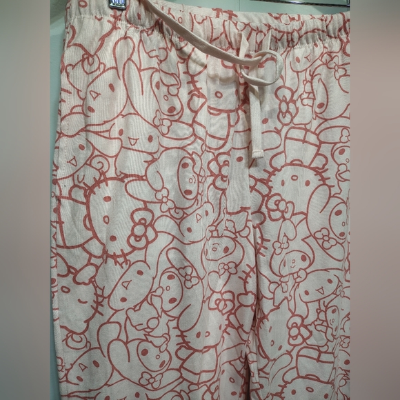 Hello Kitty Pajama Pants Juniors L Pink Sanrio Lounge Sleep Pants NWT - Picture 2 of 6